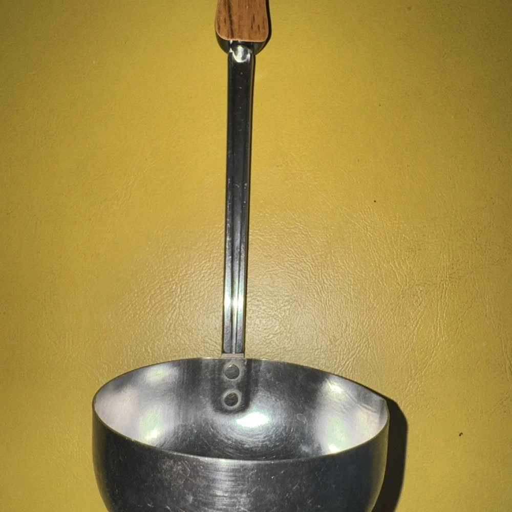 Ekco Kitchen Ladle Stainless Steel Wood Grain Handle 11
